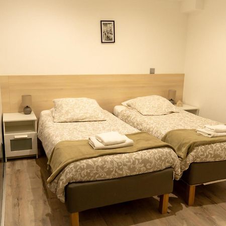 Appartement 1-4 Pers - Aeroport Cdg, Parc Expo, Villepinte - A L'Ombre Du Pin "9" Le Pin  Esterno foto