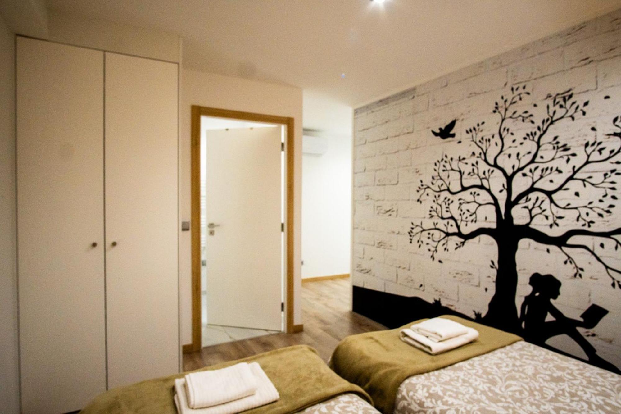 Appartement 1-4 Pers - Aeroport Cdg, Parc Expo, Villepinte - A L'Ombre Du Pin "9" Le Pin  Esterno foto
