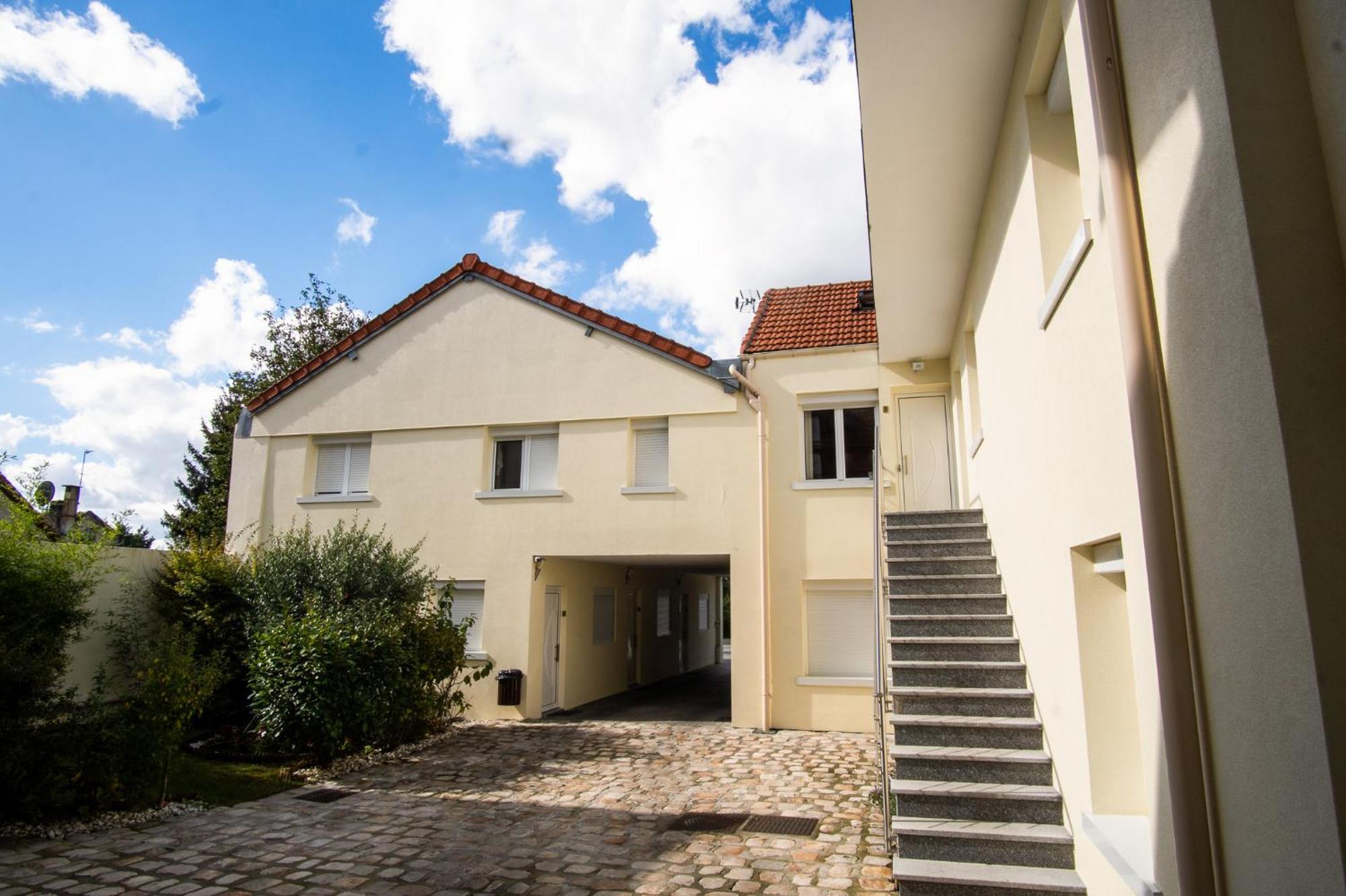 Appartement 1-4 Pers - Aeroport Cdg, Parc Expo, Villepinte - A L'Ombre Du Pin "9" Le Pin  Esterno foto